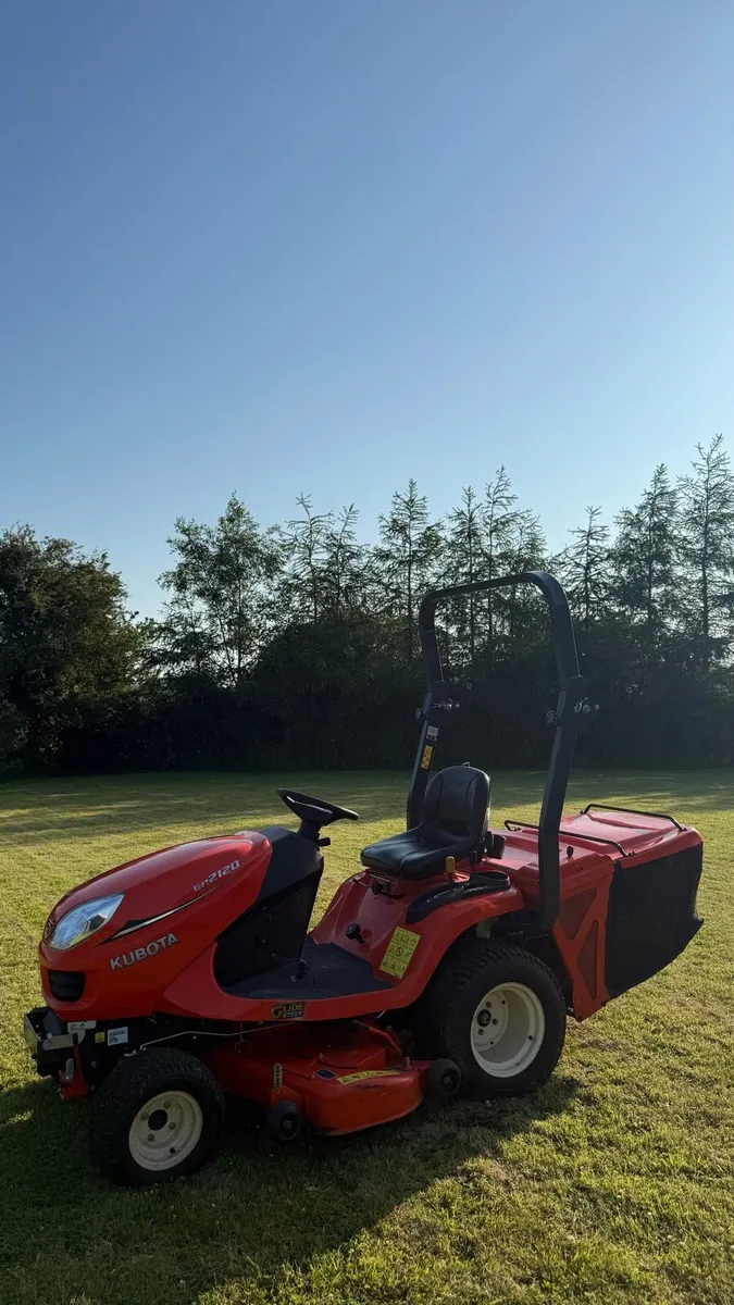 Kubota GR2120 - Image 1