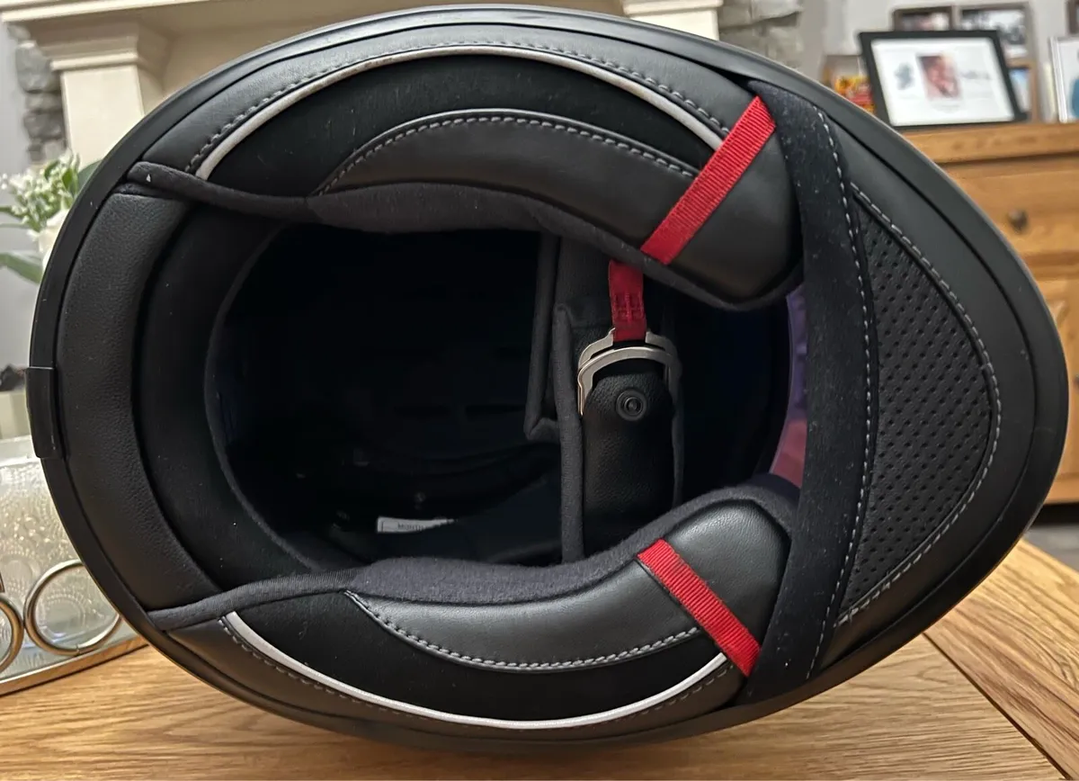 2X Brand New HJC Helmets - Image 4