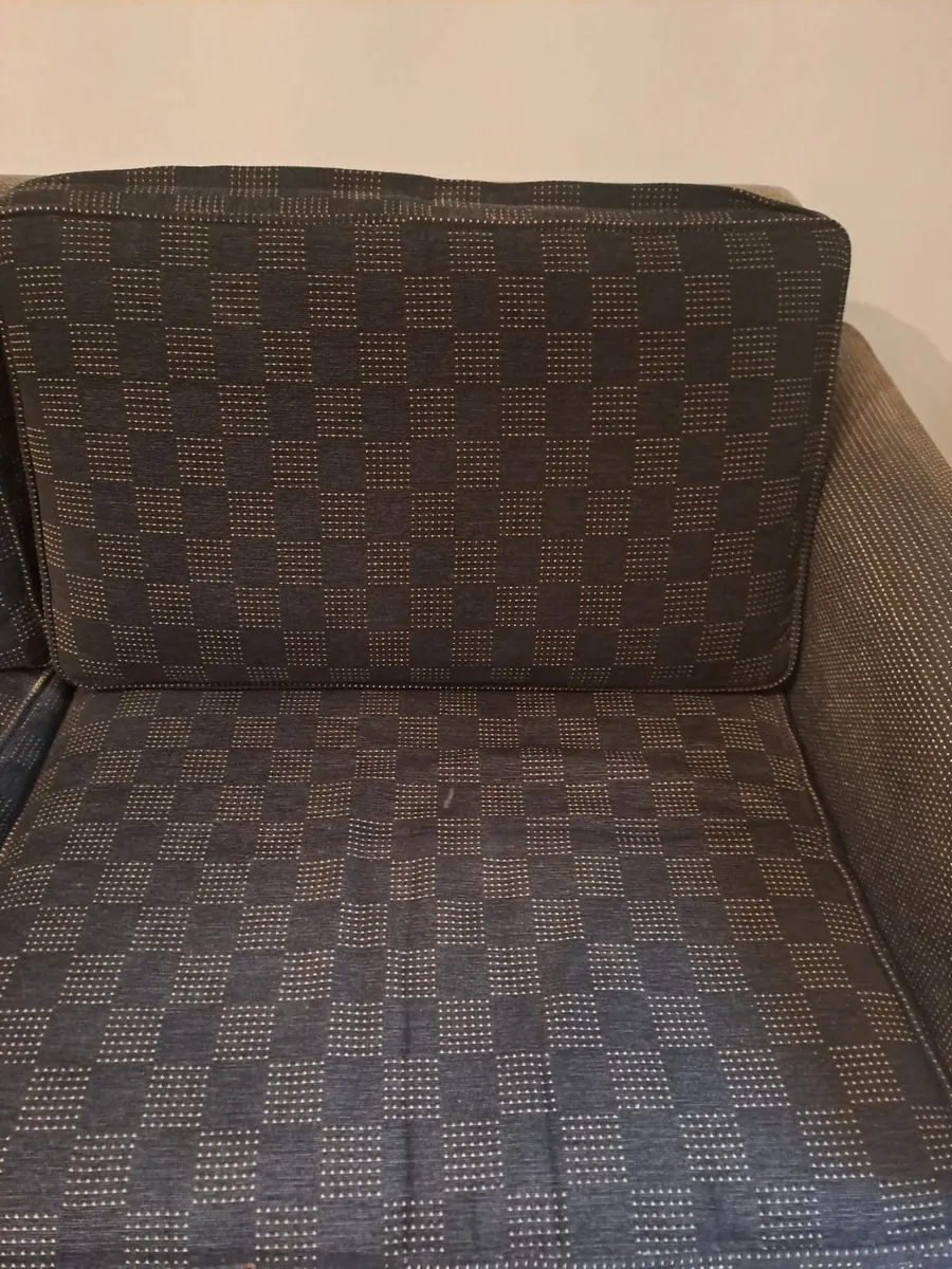 Couch - Image 4