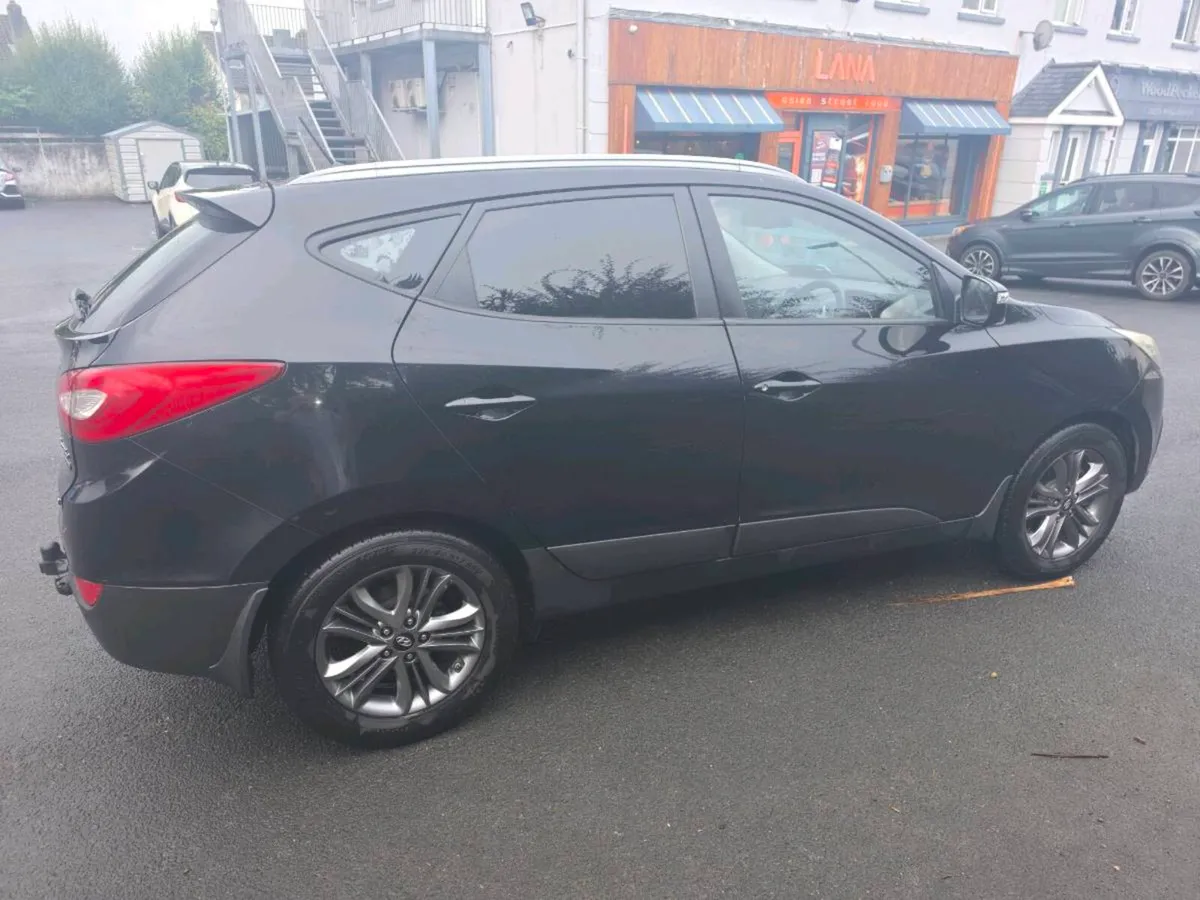 Hyundai ix35 Black Edition "RARE AUTOMATIC TOP SPE - Image 4