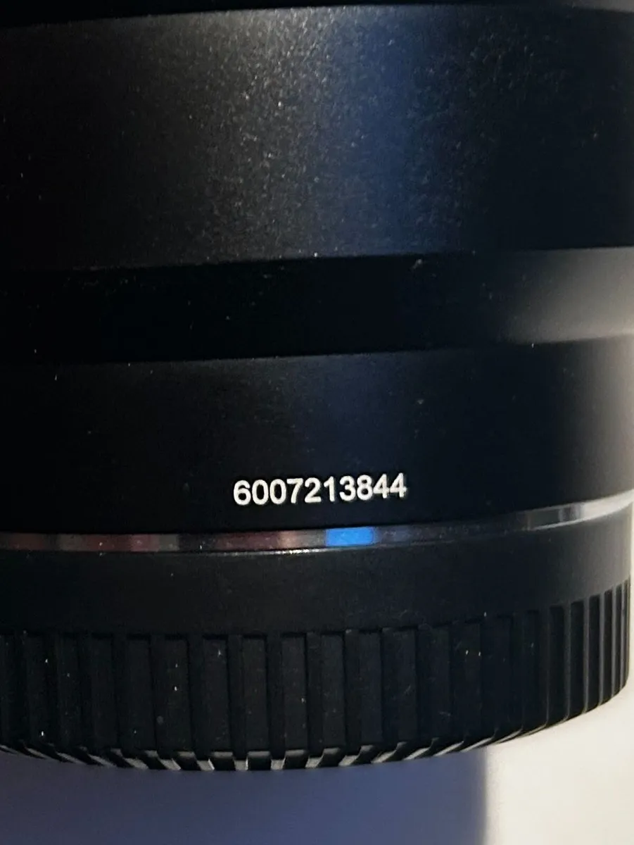 Viltrox 85mm f/1.8 STM Lens (Fujifilm X-Mount) - Image 3