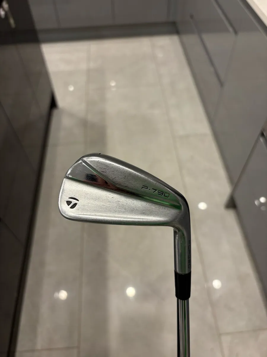 Taylormade P790 irons - Image 1