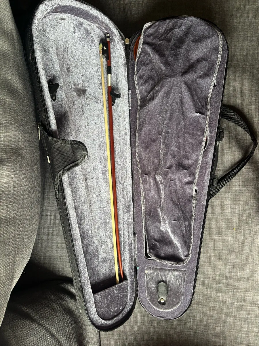 1/2 size Stagg Violin - Image 2