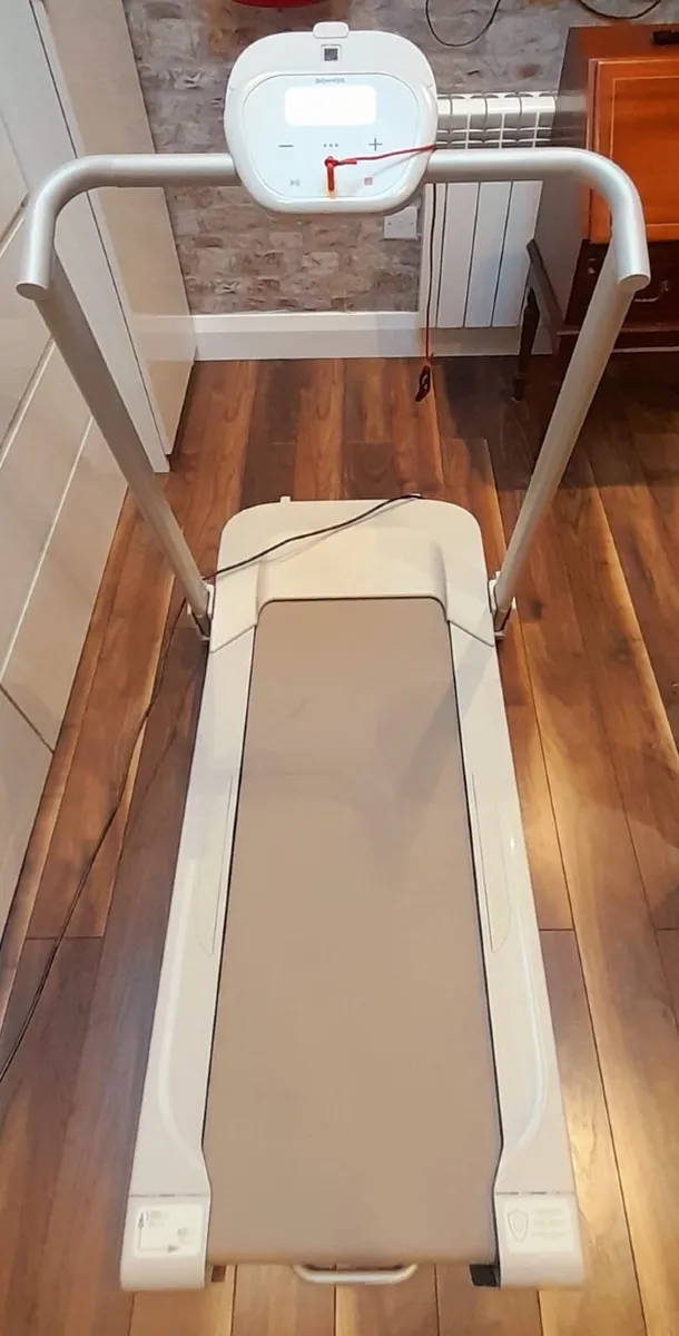 DOMYOS folding walking treadmill W500-B - Image 2