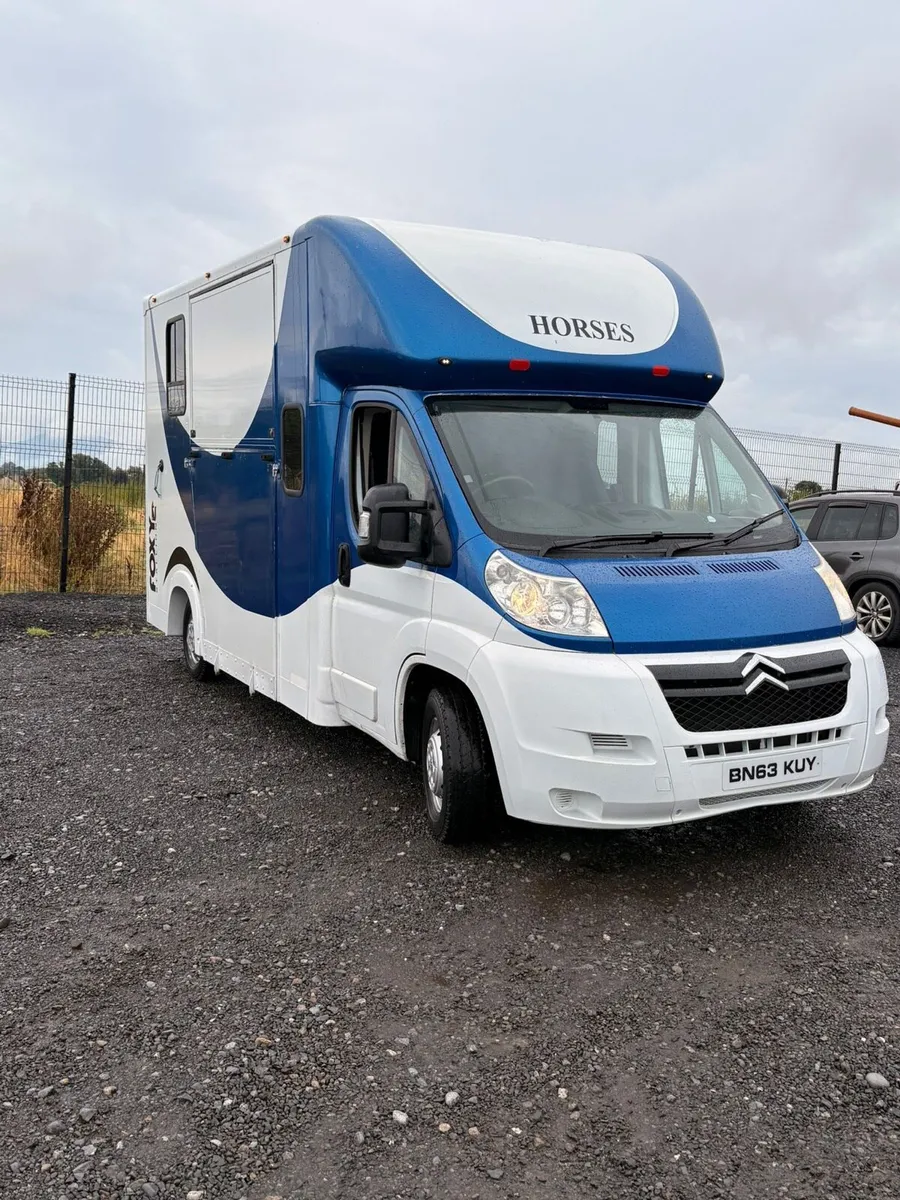 Horse lorry just done 26350 miles - Image 1