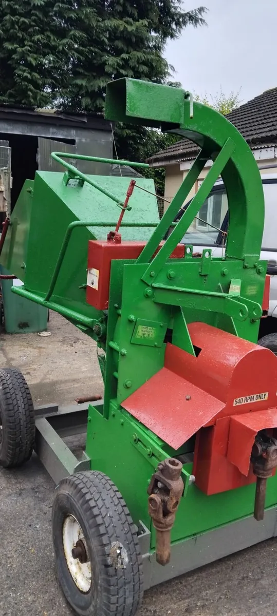 Wood chipper - Image 1
