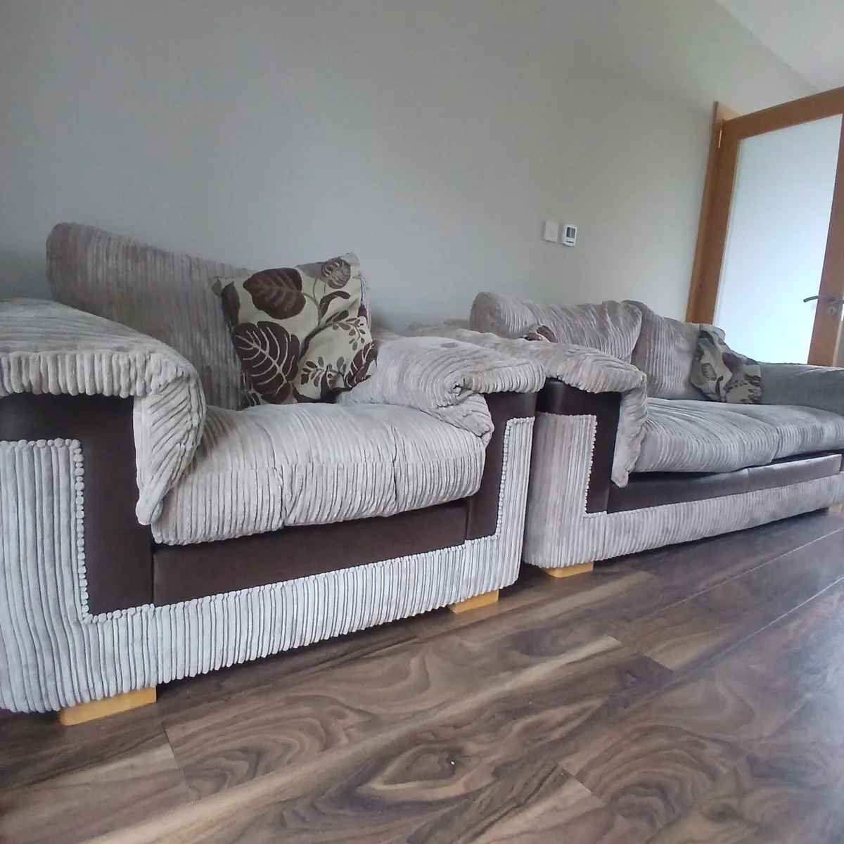 3 Piece Suite - Image 1