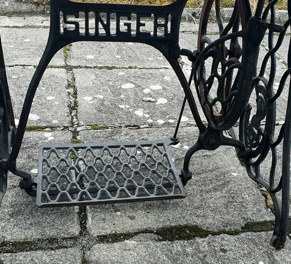 Bespoke unique antique upcycled Singer Sewing Machine Base Table - Image 4