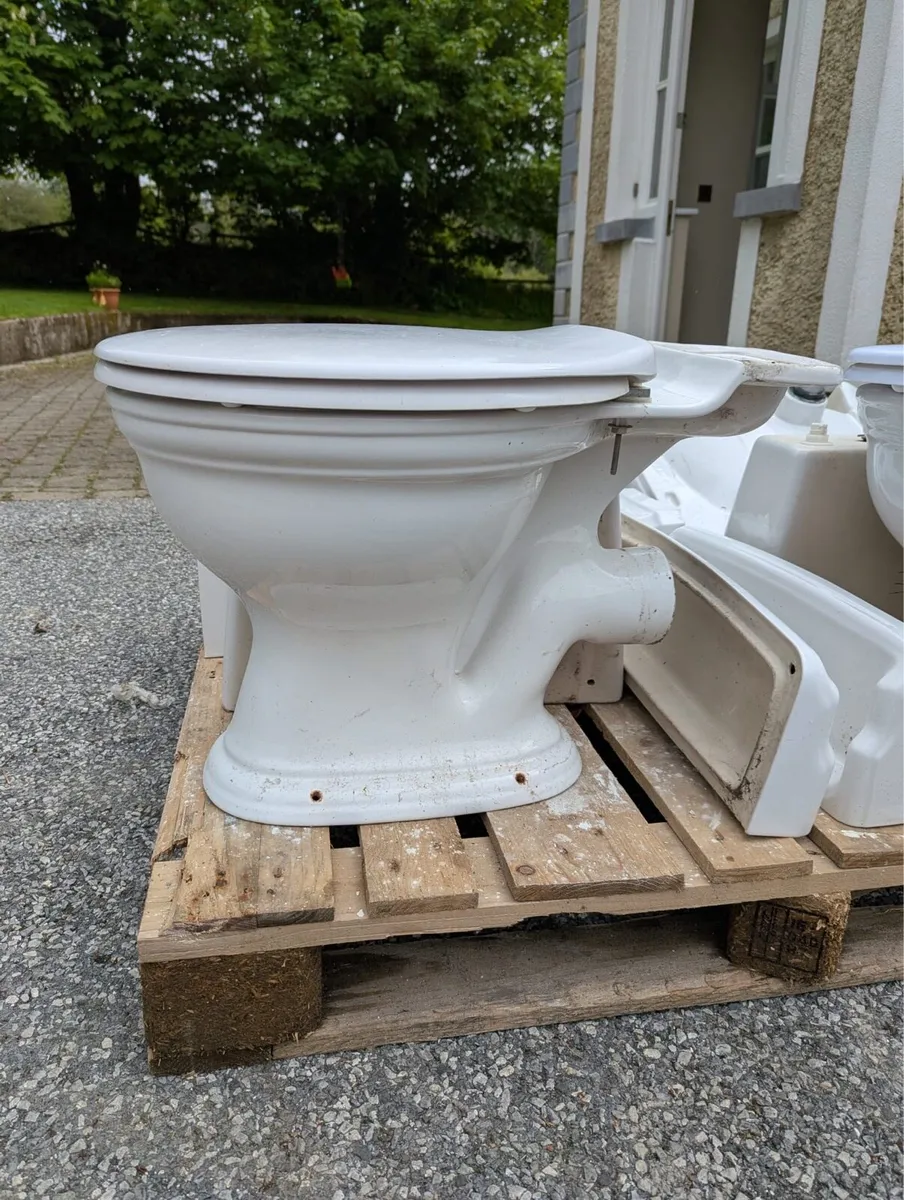 Porcelain Bathroom sets - Image 2