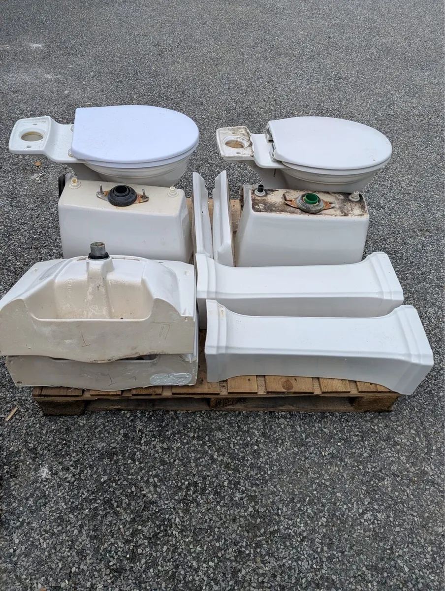Porcelain Bathroom sets - Image 1