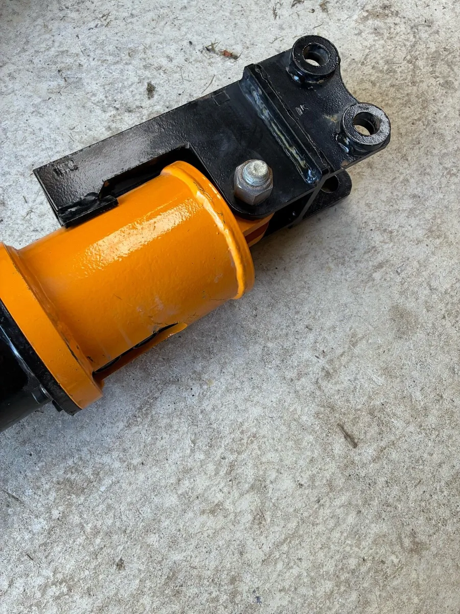 Mini digger augers, trailer ramps - Image 2