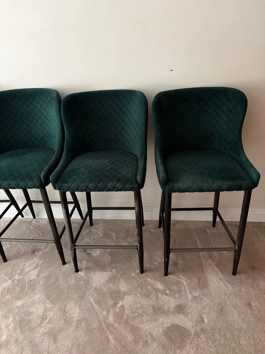 4 high stools metal leg’s - Image 2