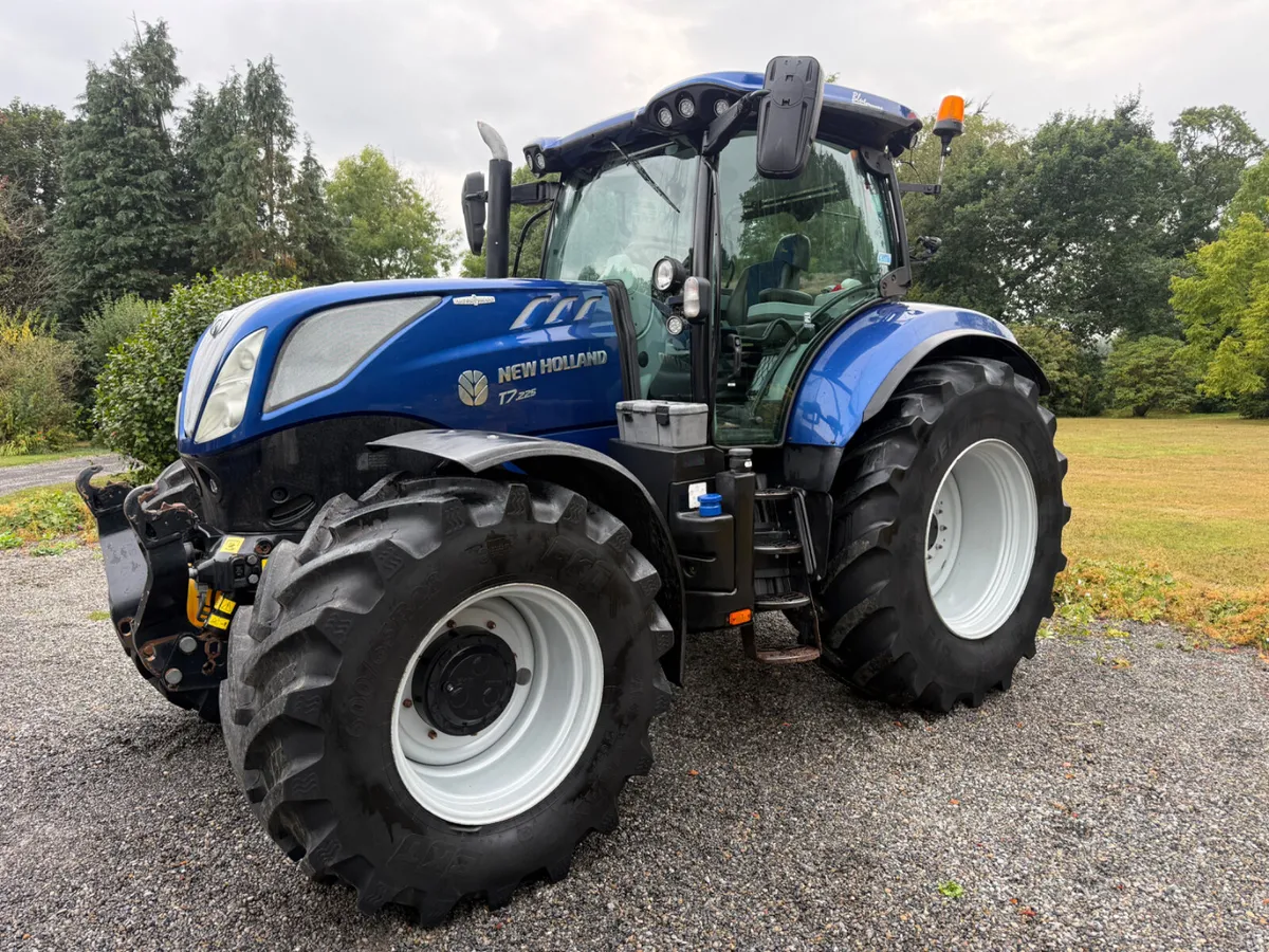 2019 New Holland T7.225 BluePower €69950 Plus Vat - Image 2