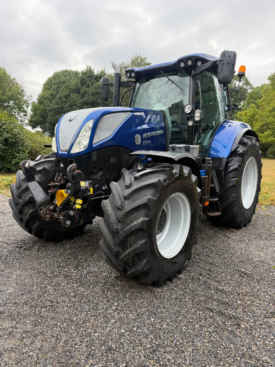 2019 New Holland T7.225 BluePower €69950 Plus Vat - Image 3