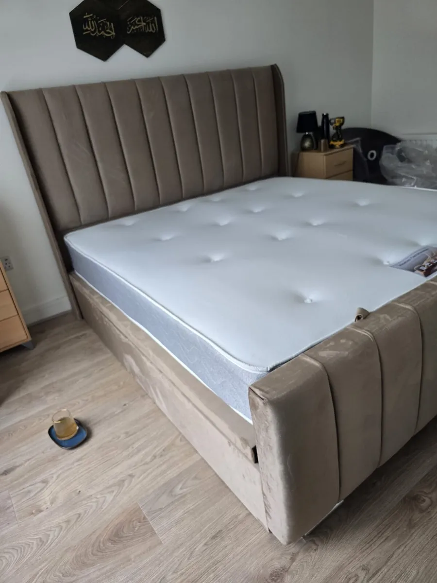 Bed - Image 4