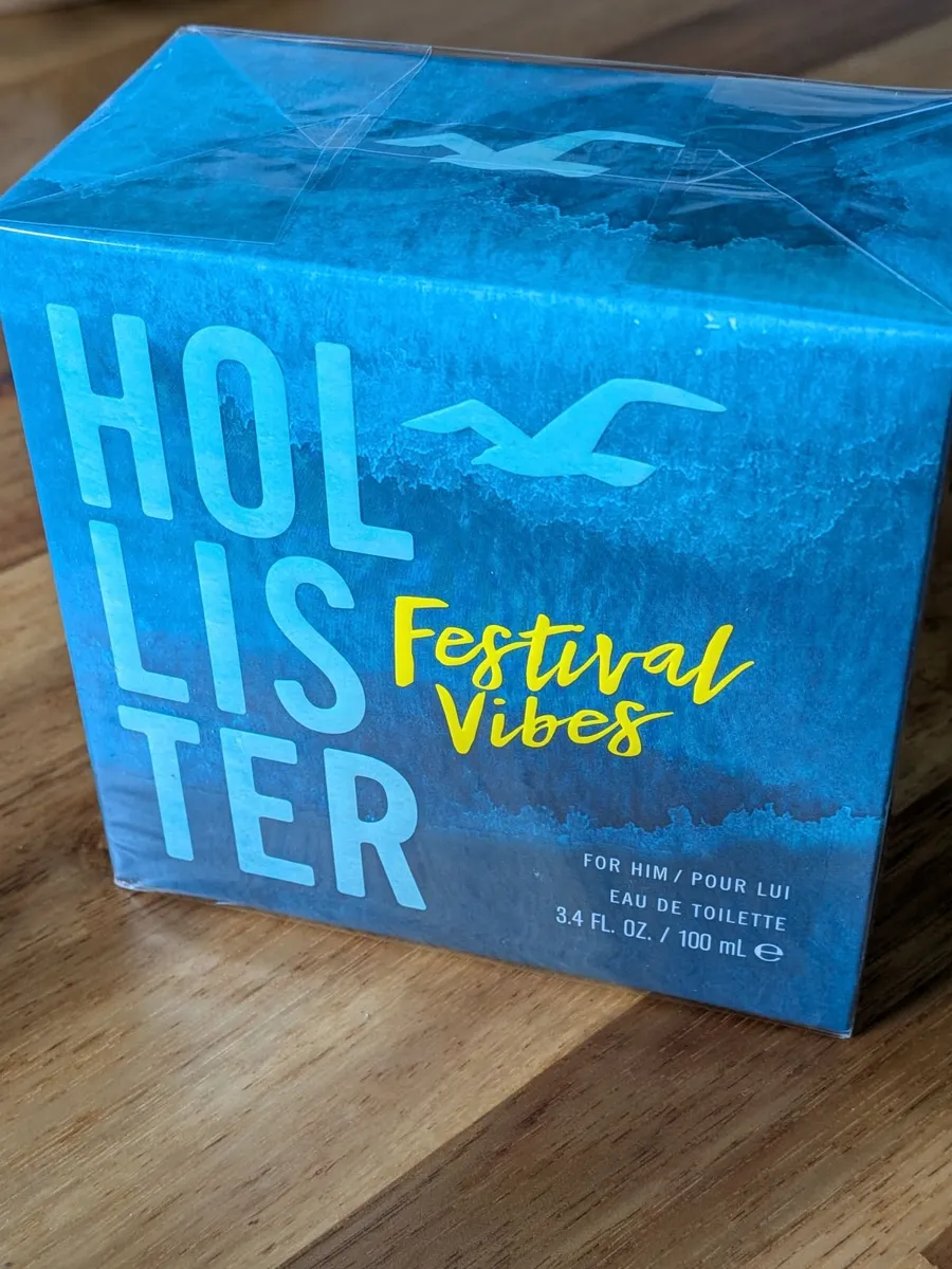 Hollister 'Festival Vibes' Eau De Toilette. 100ml - Image 1
