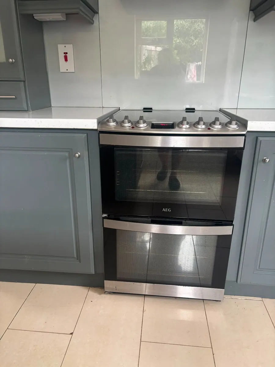 Full Kitchen cabinets set, Oven  & Island Unit - Image 3