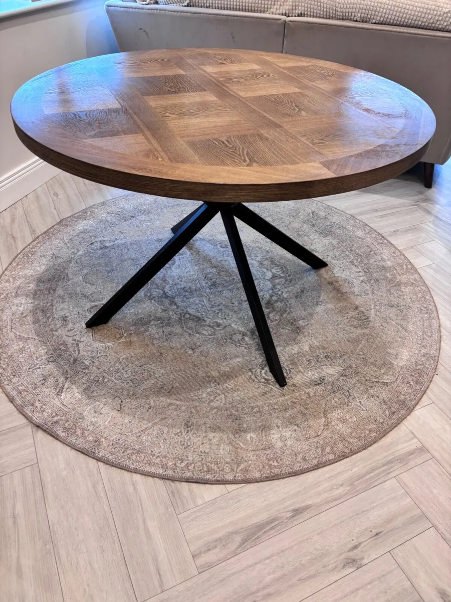 Dining table - Image 4