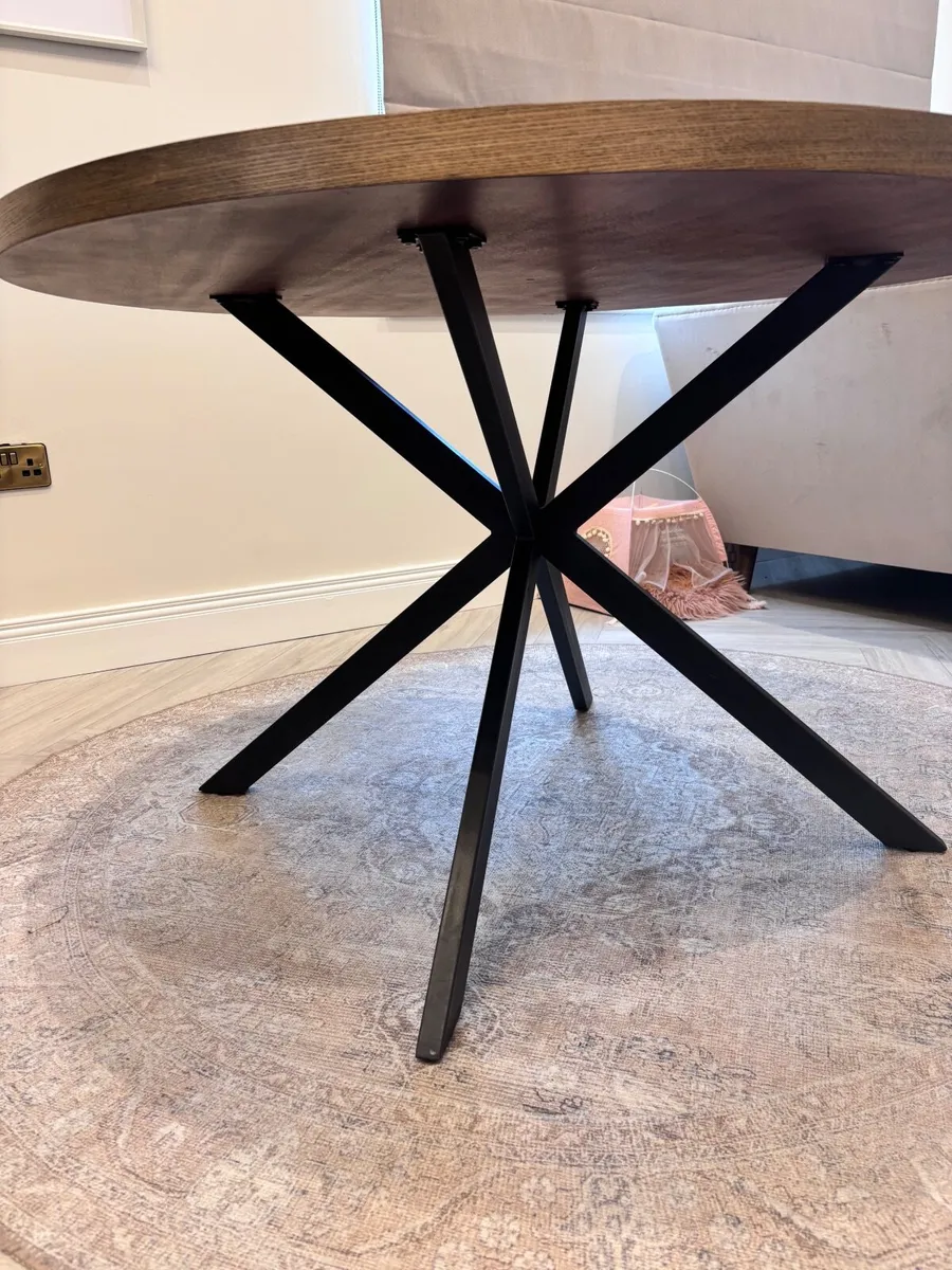 Dining table - Image 3
