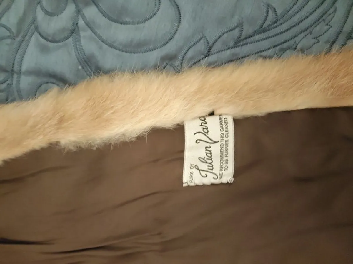 Vintage fur coat - Image 3