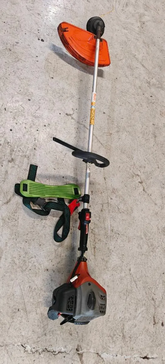 Tanaka grass trimmer - Image 1