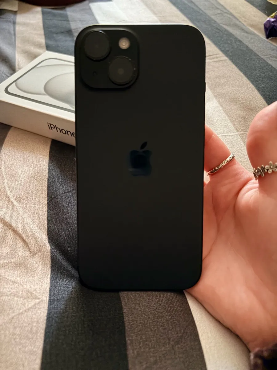 iPhone 15 128GB - Image 3