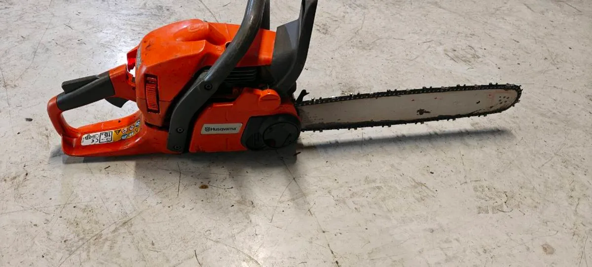 Husqvarna 450 chainsaw - Image 3