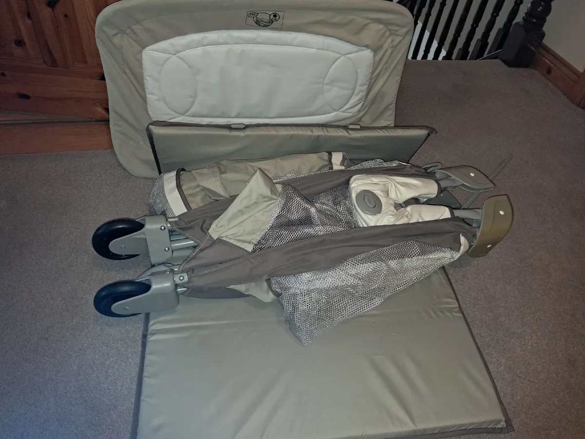 Travel Cot - Image 2