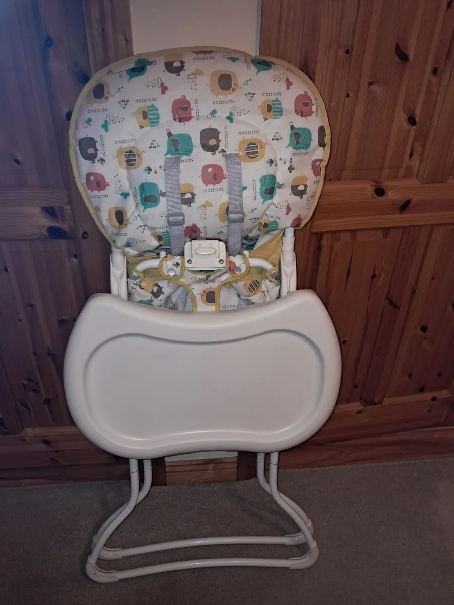High chair - Image 1