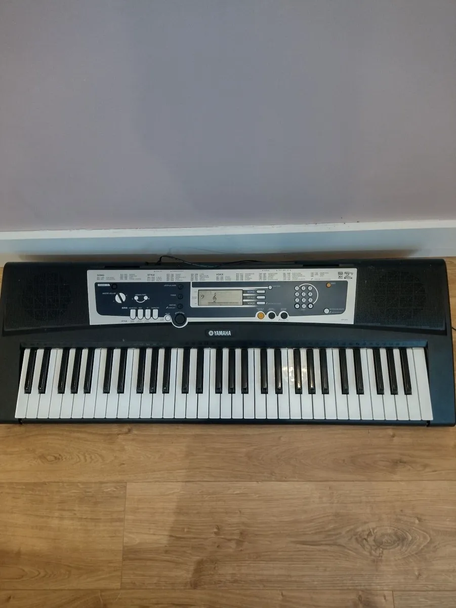Full Size Yamaha Keyboard. - Image 1