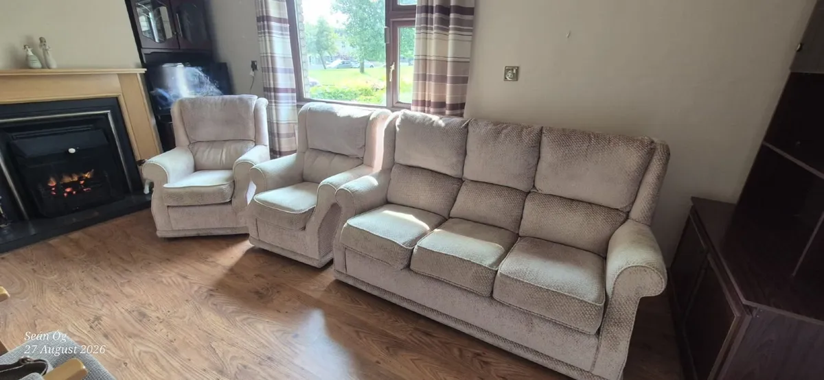 HOUSE CLEARANCE FURNITURE LOW PRICES!! - Image 3