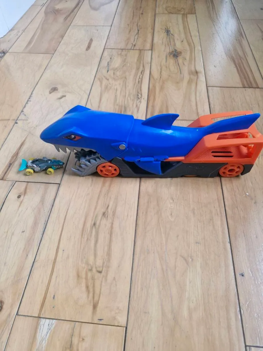 Hotwheels Speed Hauler Truck