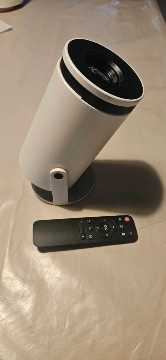 Projector - Image 1