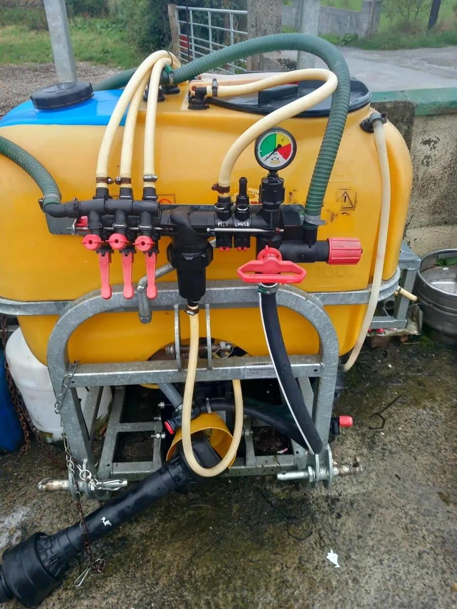 Tractor sprayer - Image 1