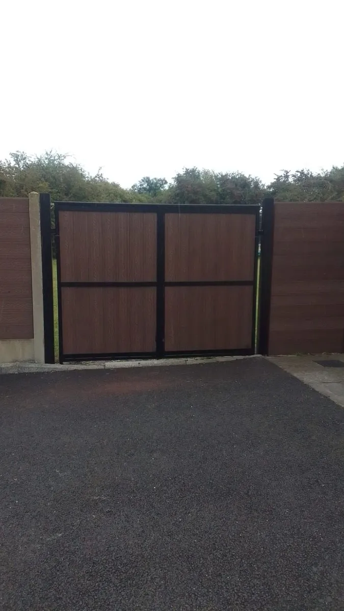 Pvc gates and fencing - Image 1