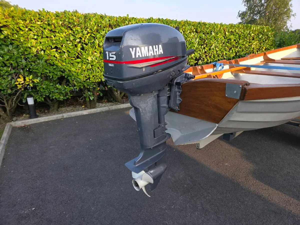 17ft Fishing boat - Image 2