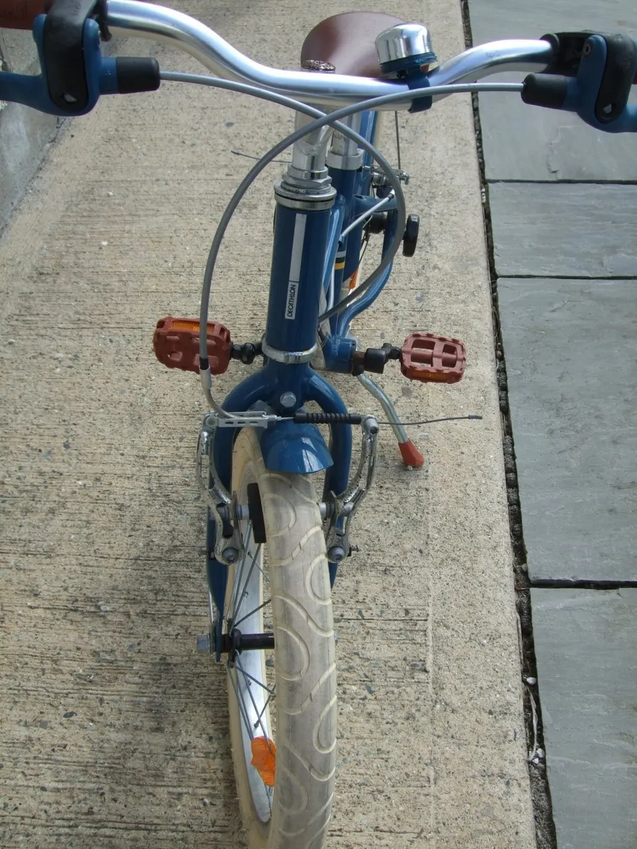 kids 16 inch small bike with stabilisers - Image 3
