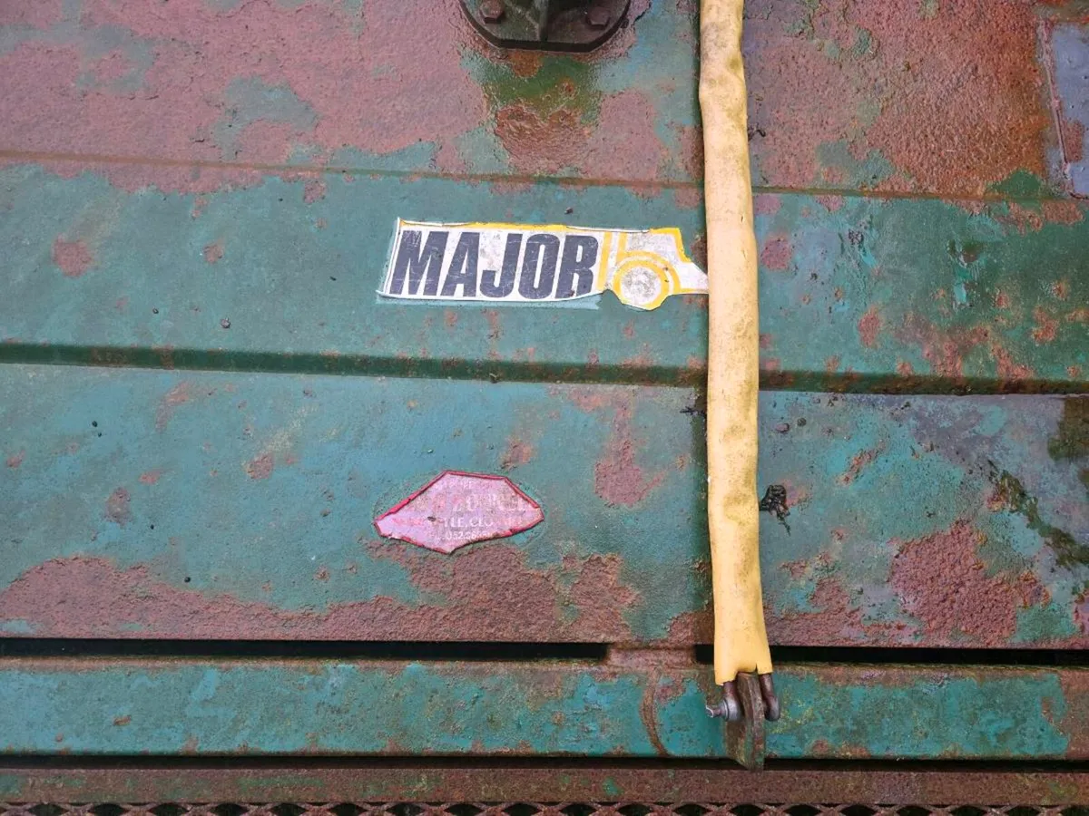 Major 6 foot semi offset rear mounted topper. - Image 3