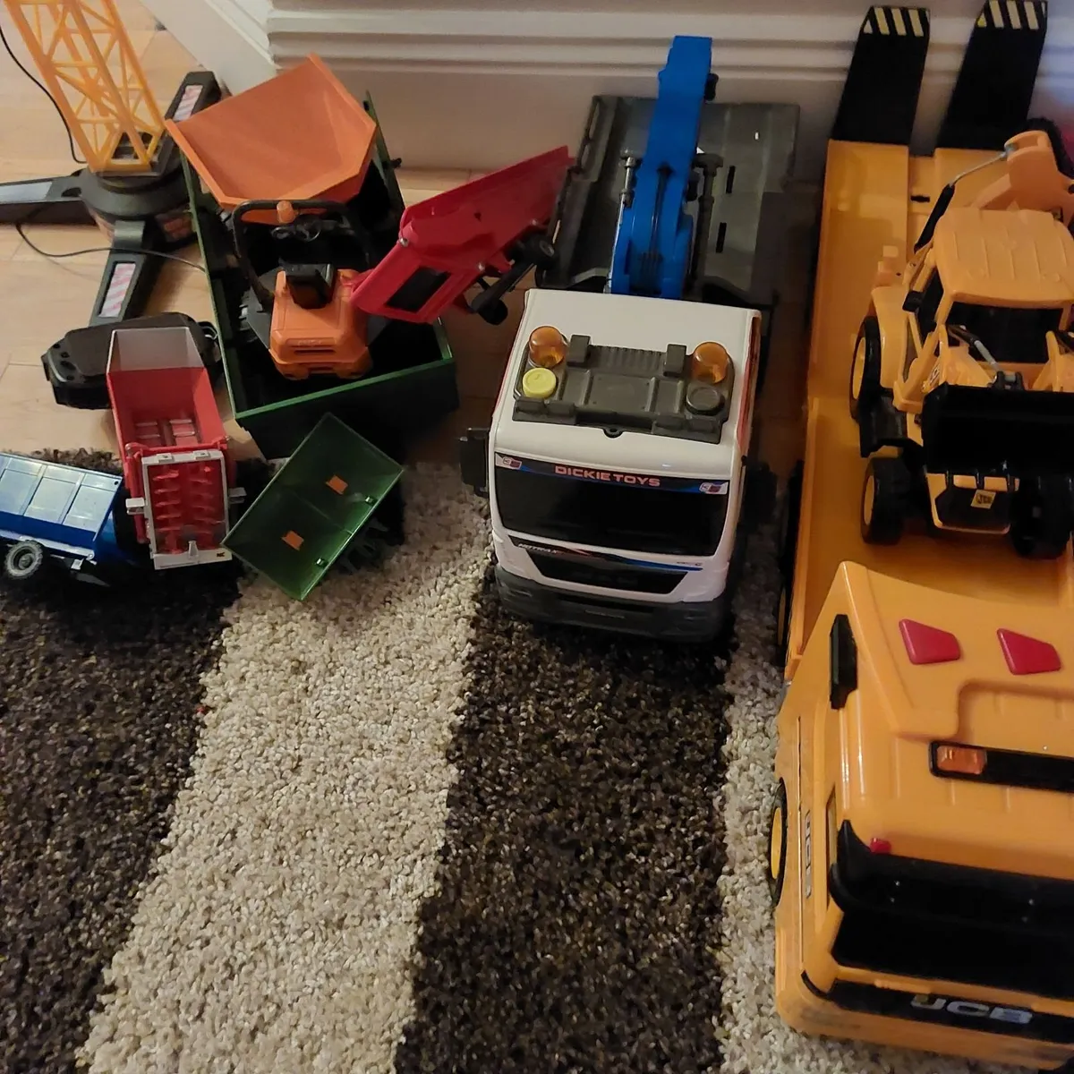 Selection of Toy tractors, diggers etc - Image 4