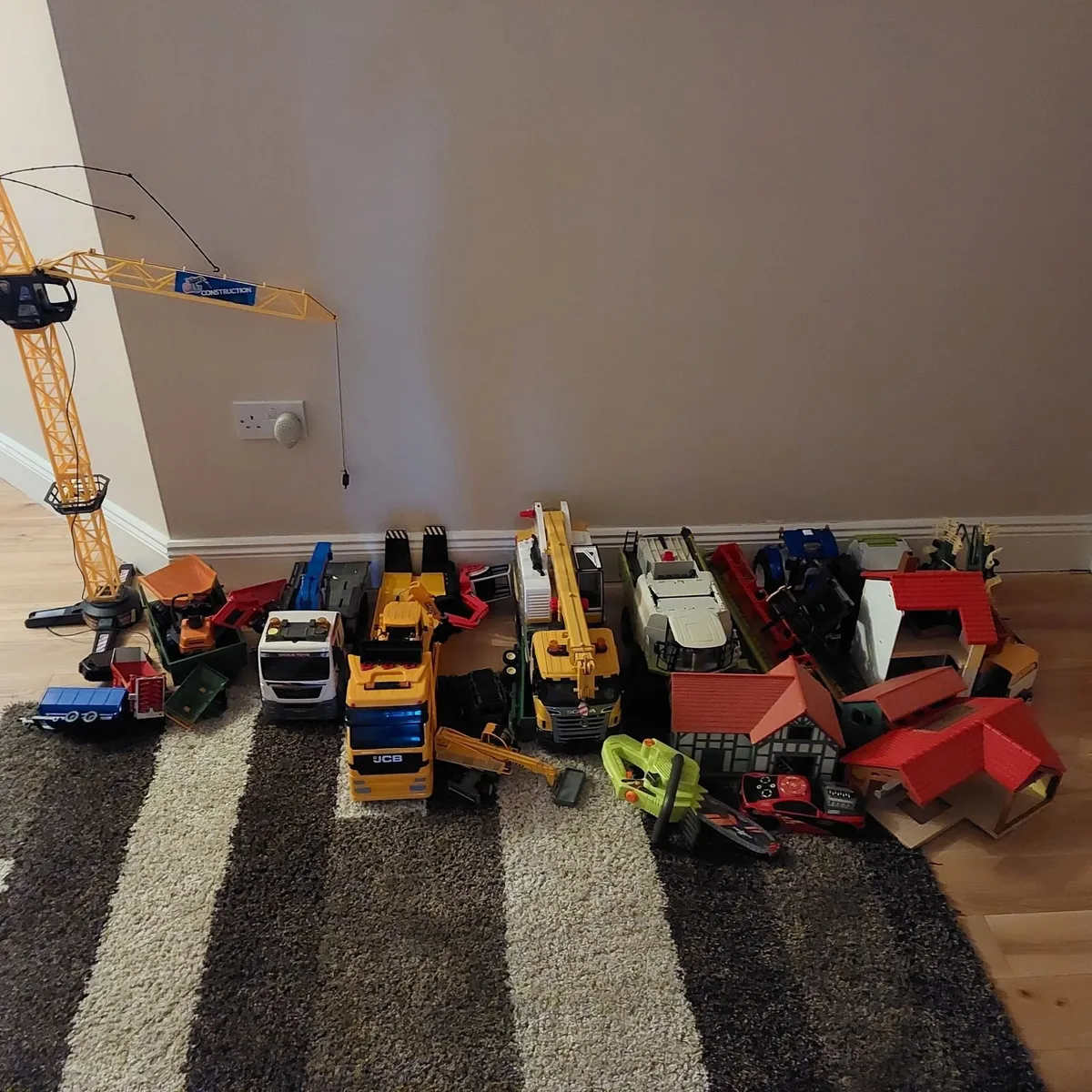 Selection of Toy tractors, diggers etc - Image 1