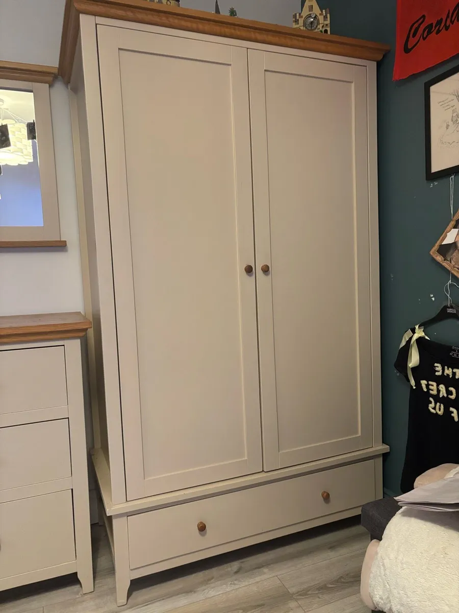 Complete Matching Bedroom Furniture Set - Image 2