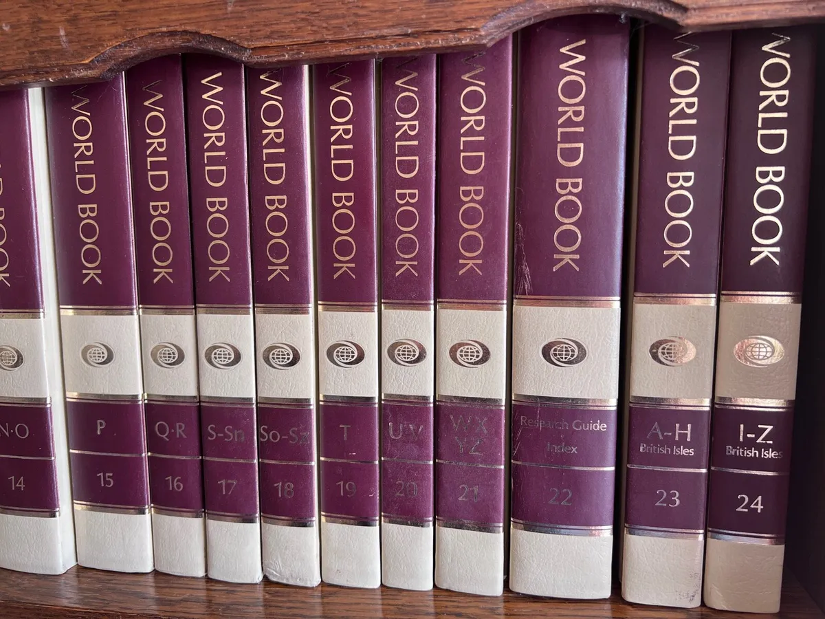 World Book Encyclopaedia 24 Vol. Set - Image 3