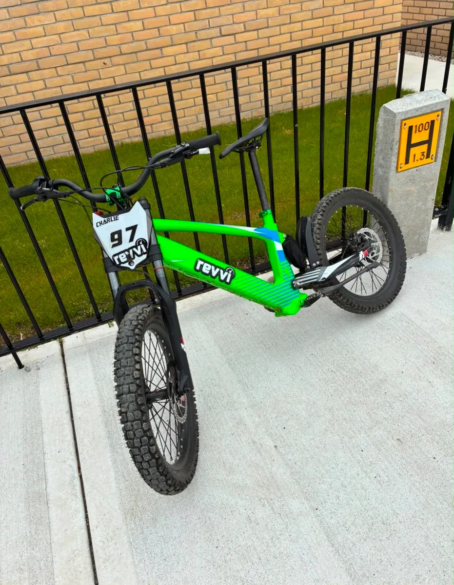 Revvi 20 - Image 2