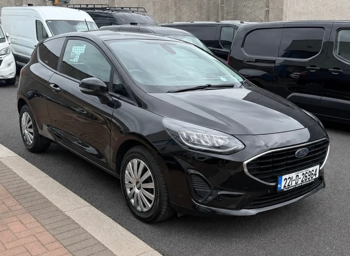 2022 Ford Fiesta Carvan Petrol Mild Hybrid - Image 1