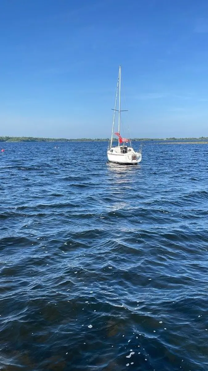 Leisure 26 sailing boat bilge keel - Image 2