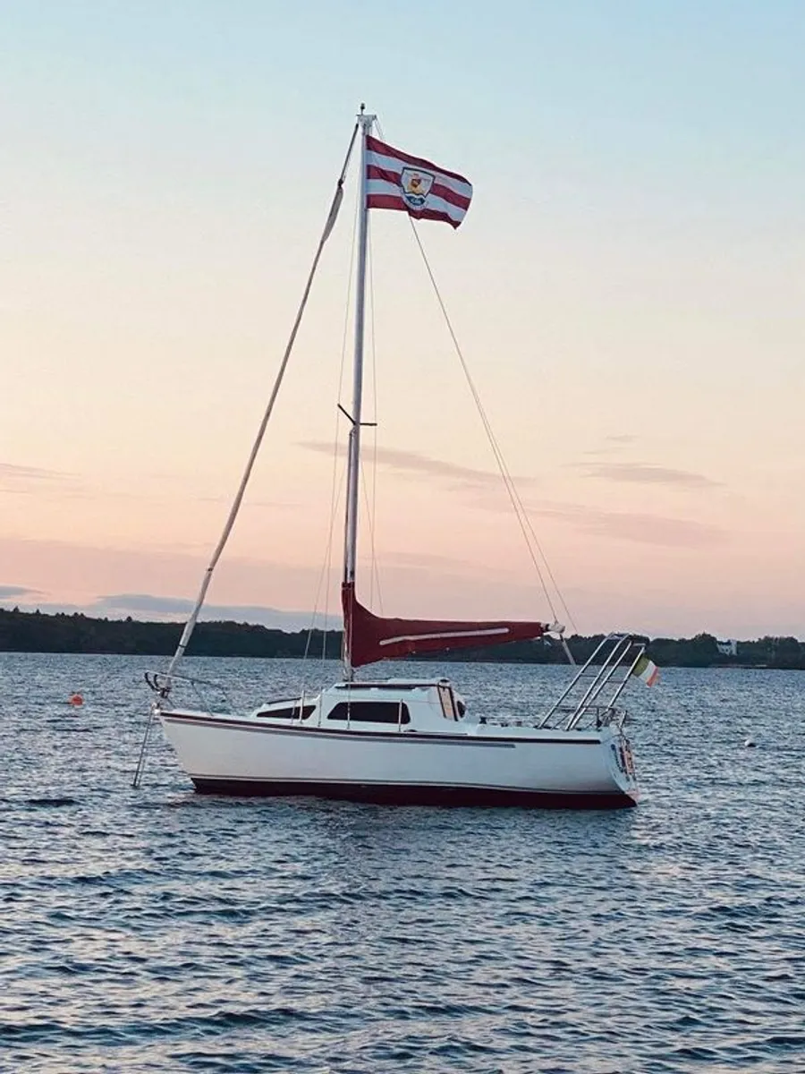Leisure 26 sailing boat bilge keel - Image 4