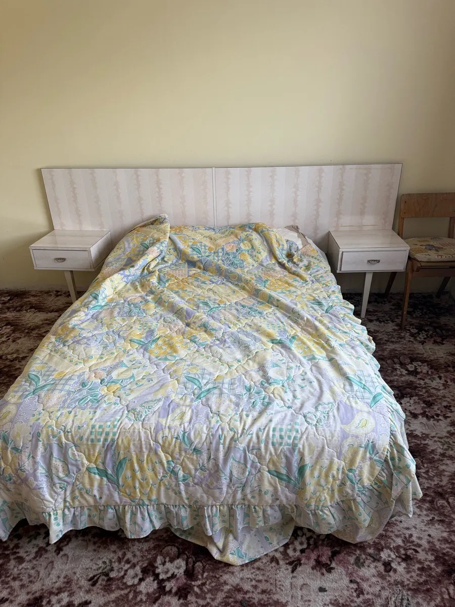 Bedroom set - Image 4