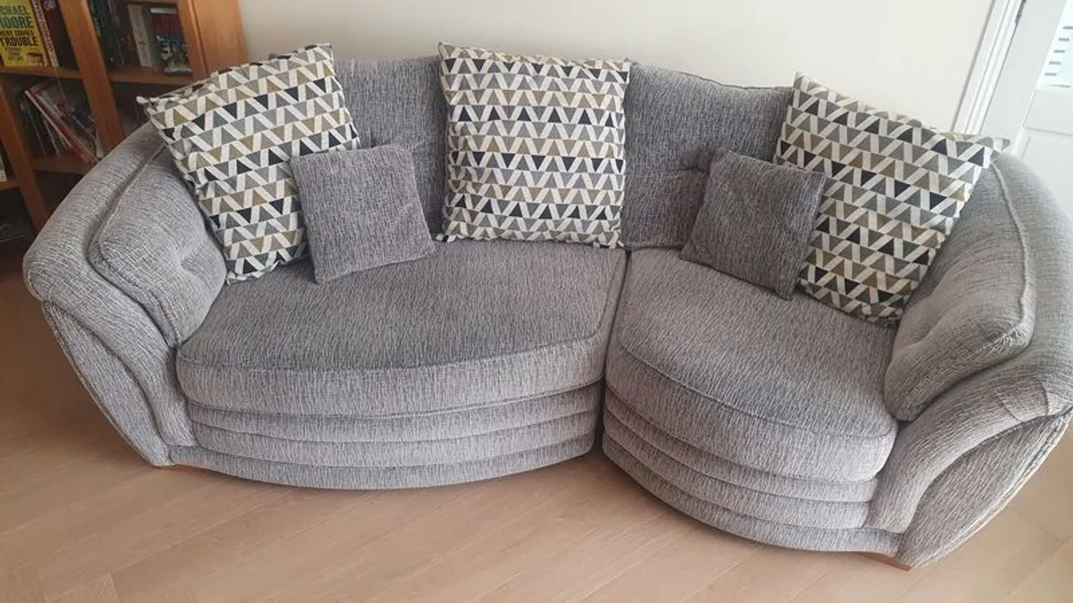 large grey sofa in good condition - Image 2