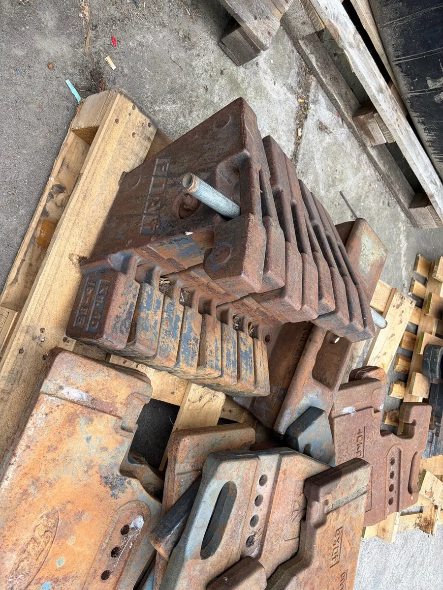 Fait and new holland weights - Image 2
