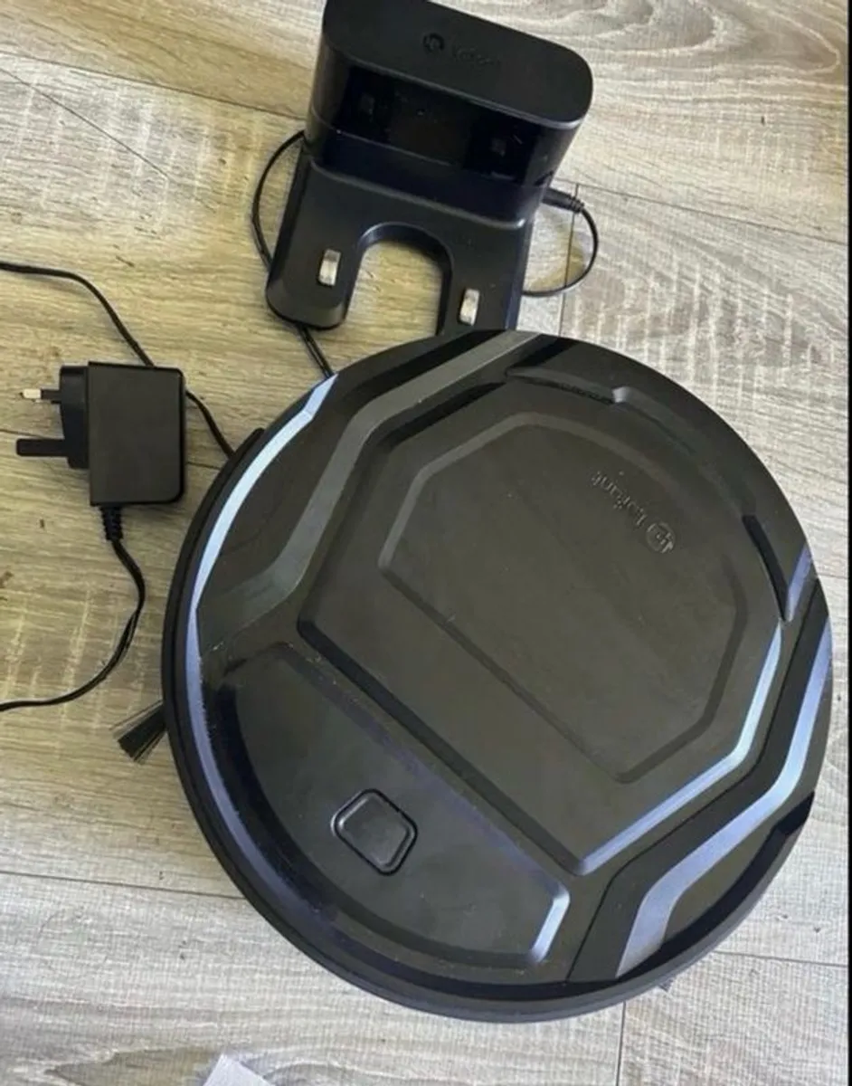 Robot Vacuum - Image 1